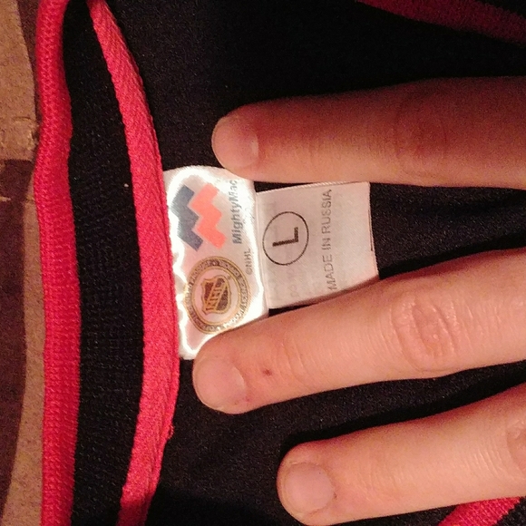 Retro Calgary Flames Jersey - Picture 5 of 5